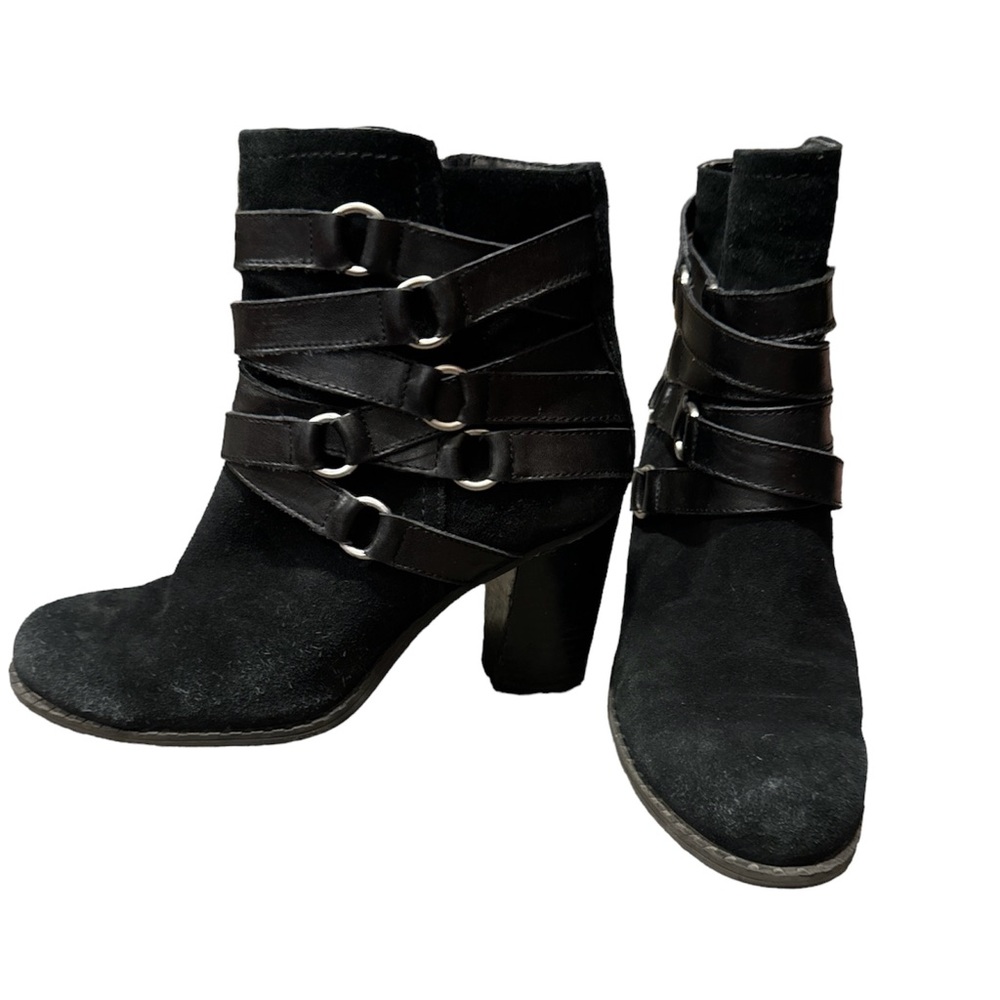 Adrienne Vittadini Boots Size 7